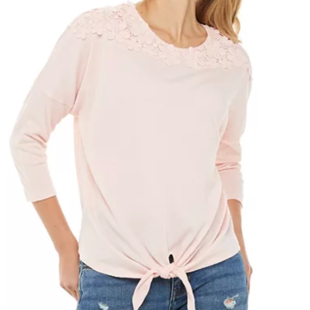 NWT Elle Dolman-Sleeve Knot Hem Lace Top size L // 18